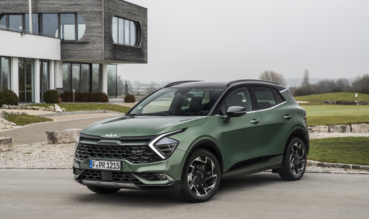 기아 스포티지의 앞모습