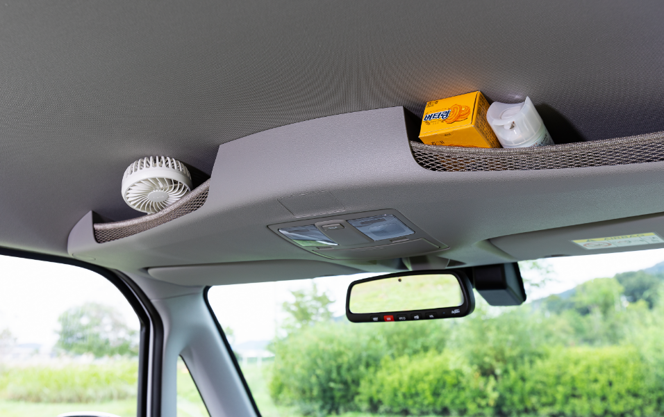 대용량 루프 콘솔에 소품을 적재한 모습