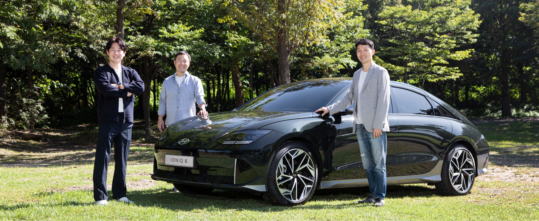 Hyundai Motor Vehicle Researchers are posing