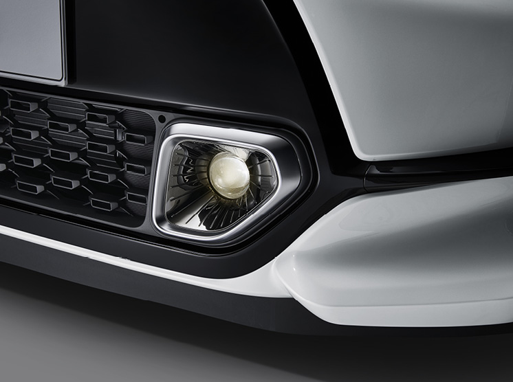 기아 모닝의 할로겐 안개등 클로즈업 컷