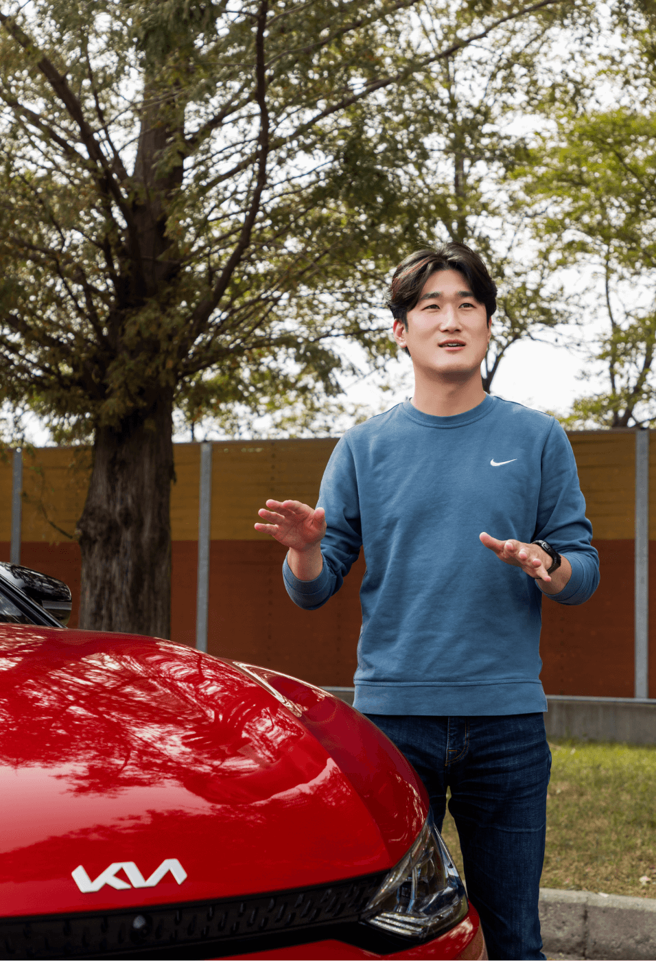 EV6 GT 주행 성능 개발을 담당한 최민호 연구원이 설명하는 모습