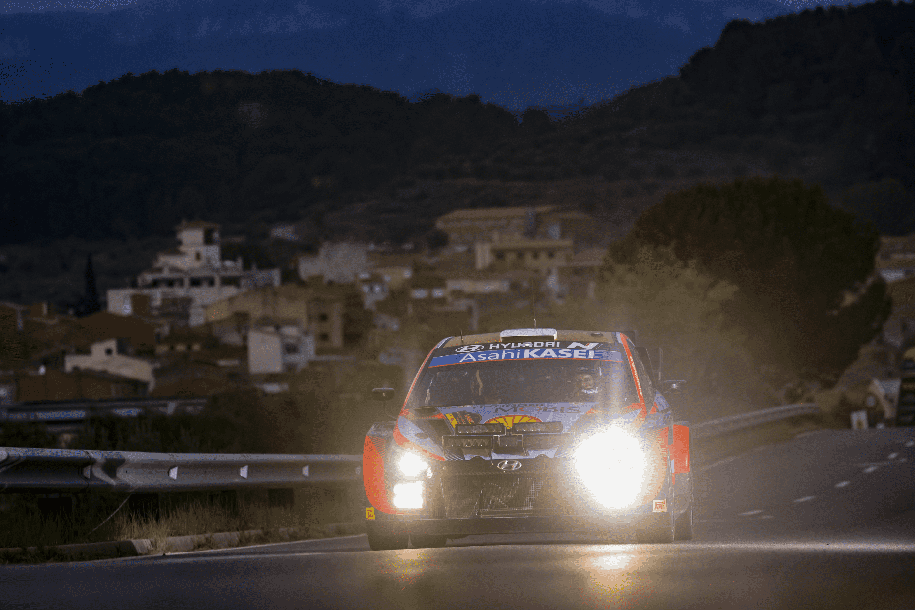 yundai i20 N Rally 1 in motion in Rally Spain