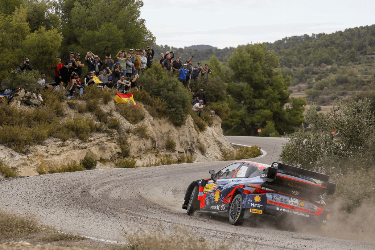 yundai i20 N Rally 1 in motion in Rally Spain