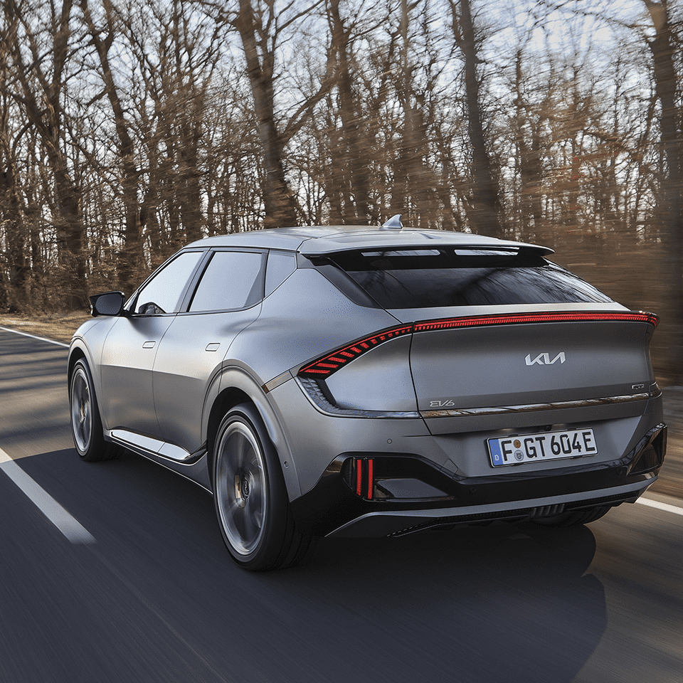 EV6 GT가 주행하는 모습