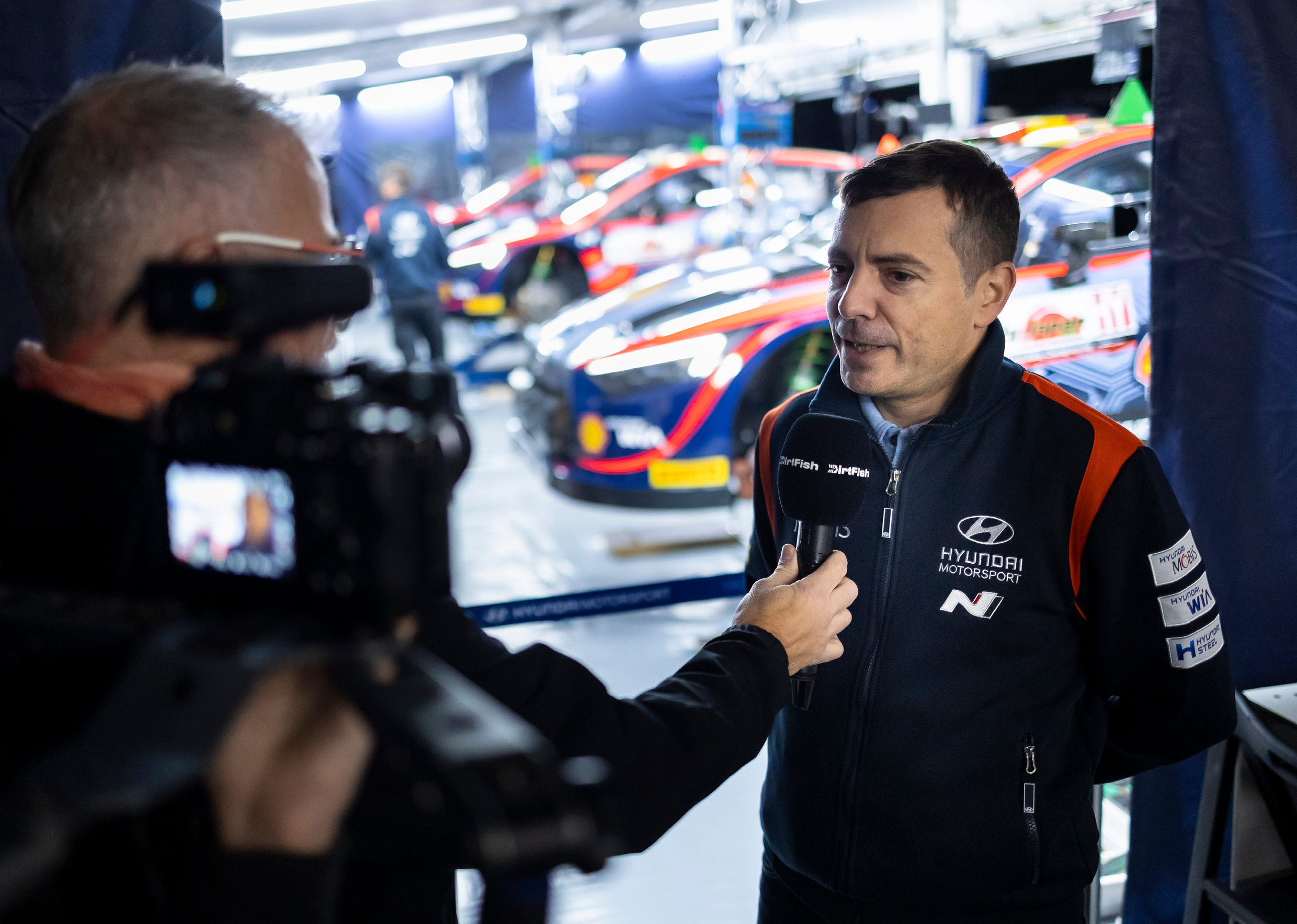 현대 월드랠리팀 감독 대행 줄리안 몽세의 인터뷰 모습