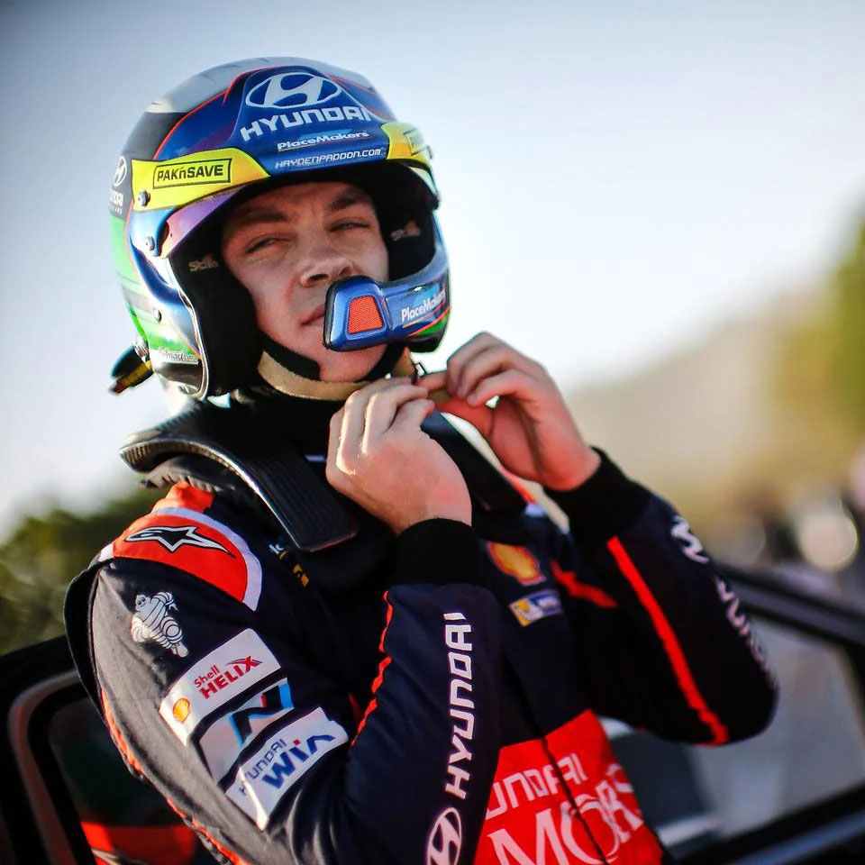 hyundai-motorsport-confirms-three-year-contract-with-hayden-paddon-from