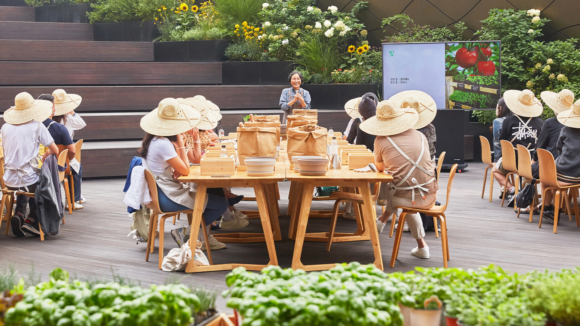 현대 모터스튜디오의 원데이 클래스가 진행되는 모습 이미지