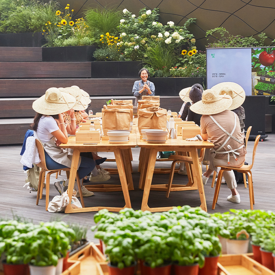 현대 모터스튜디오의 원데이 클래스가 진행되는 모습 이미지