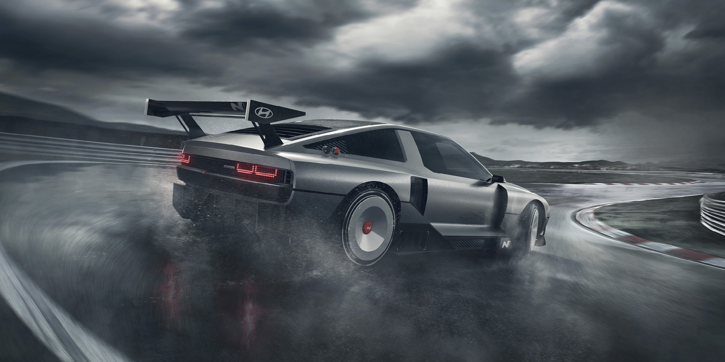 현대자동차 N브랜드의 롤링랩 프로젝트인 N 비전 74의 주행 뒷모습