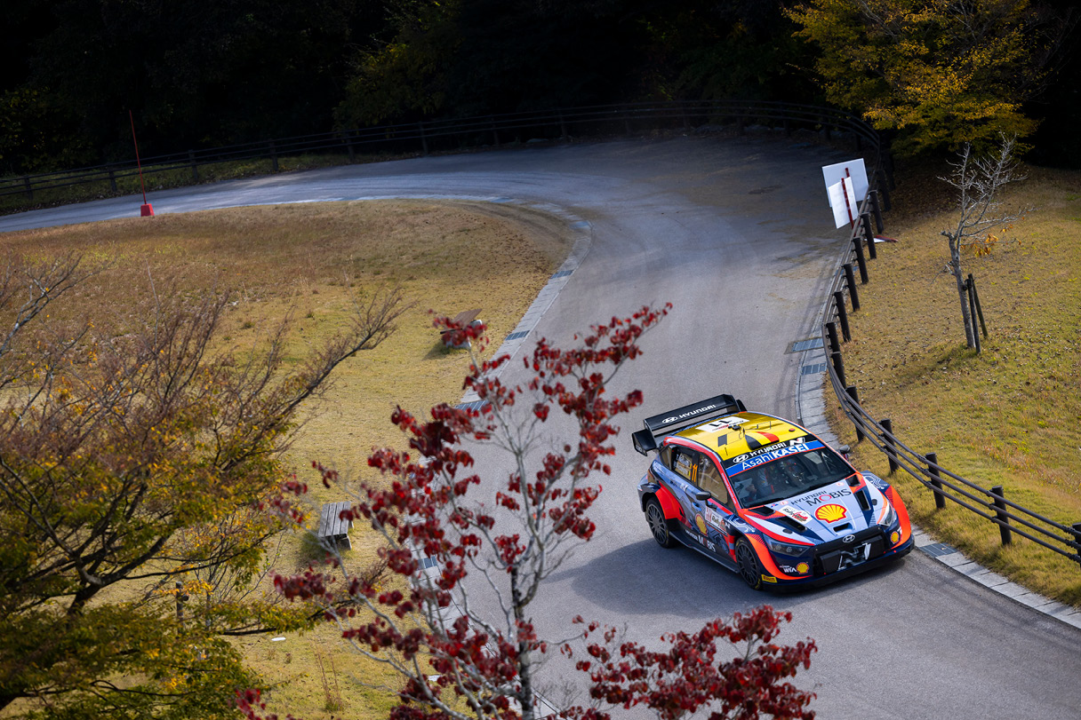 Hyundai i20 N Rally 1 running at Rally Japan