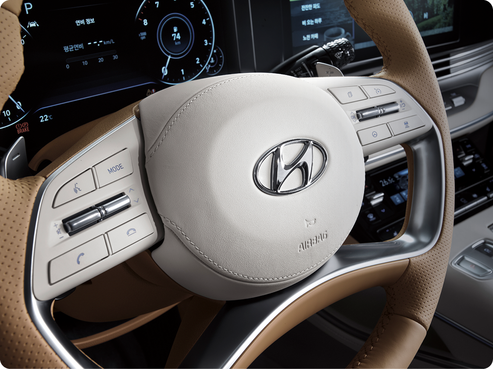 6세대 그랜저의 스티어링 휠