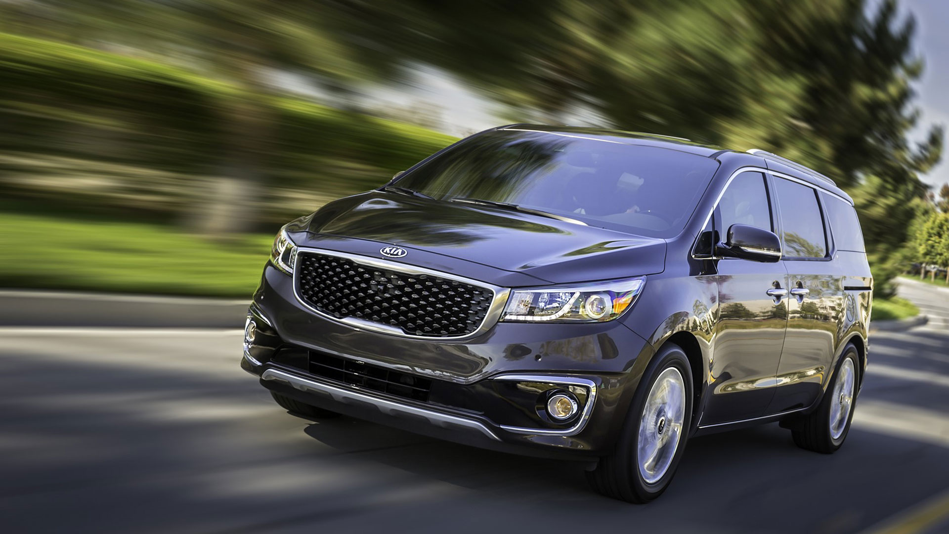 Kia Sedona Dubbed 'Ultimate Minivan' By And Motorweek