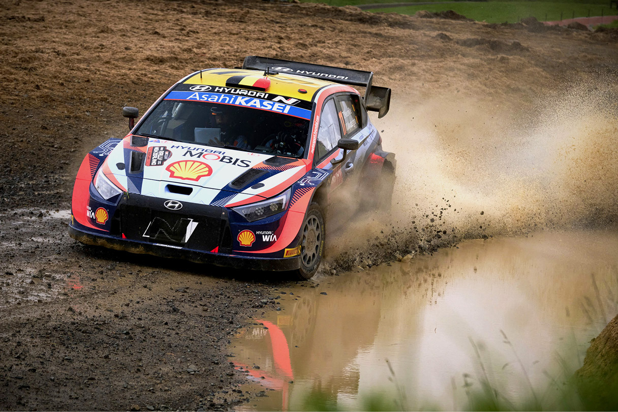 Hyundai i20 N WRC Rally 1 in motion at the 2022 season WRC