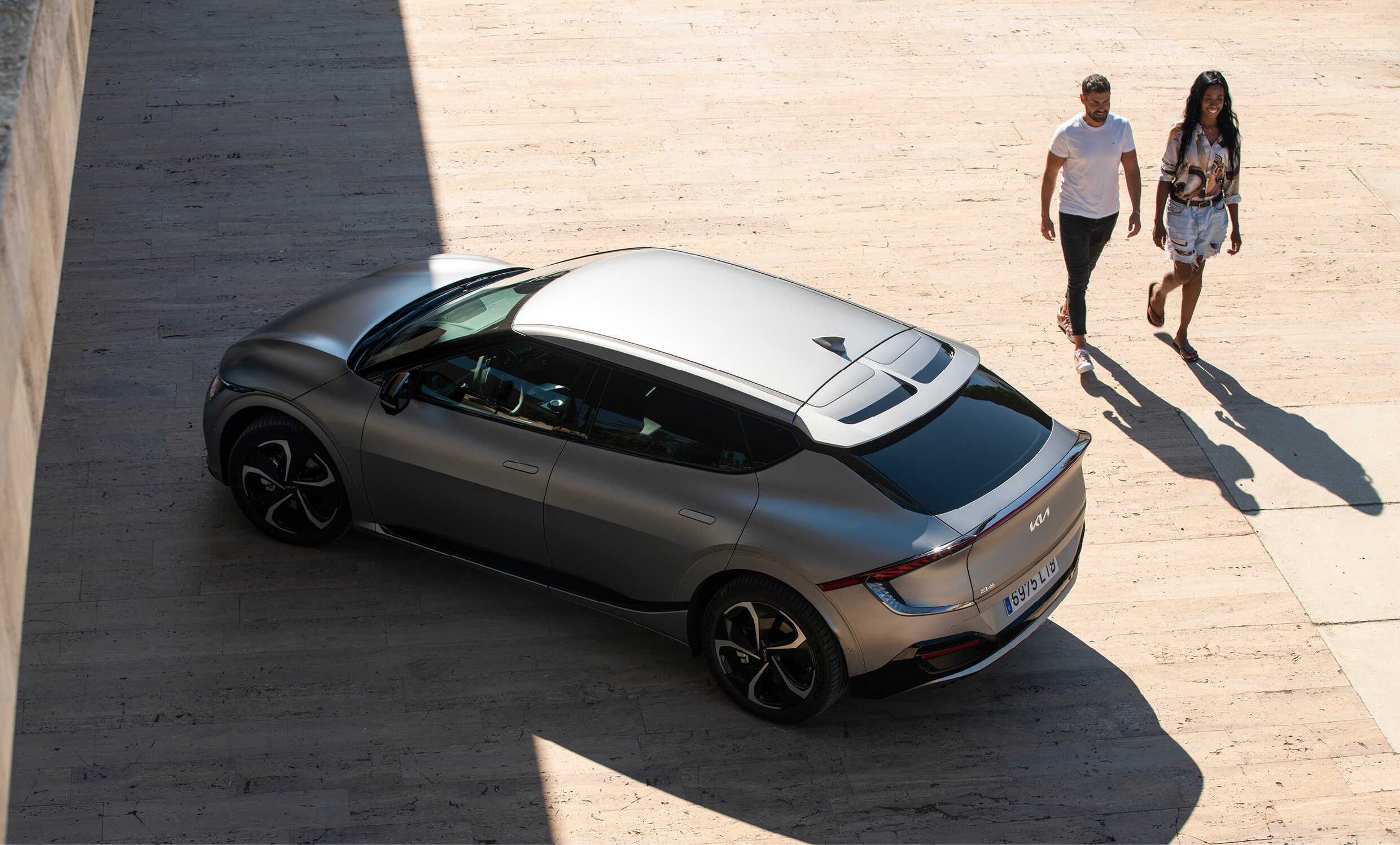 기아 EV6 후측면