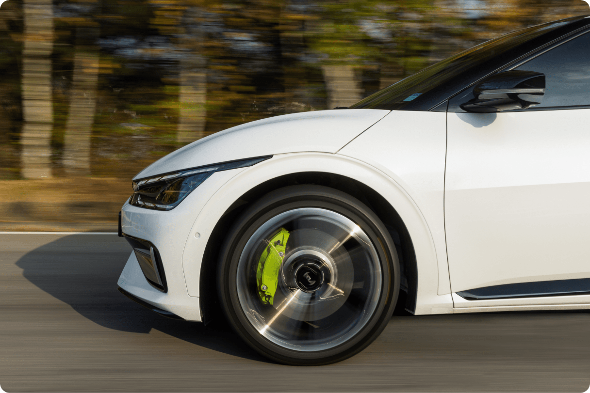 Wheels and brakes of a driving Kia EV6 GT