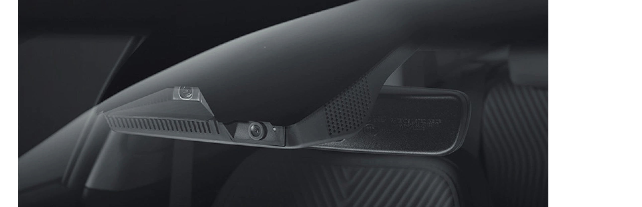 디 올 뉴 그랜저에 탑재된 빌트인 캠 2의 모습