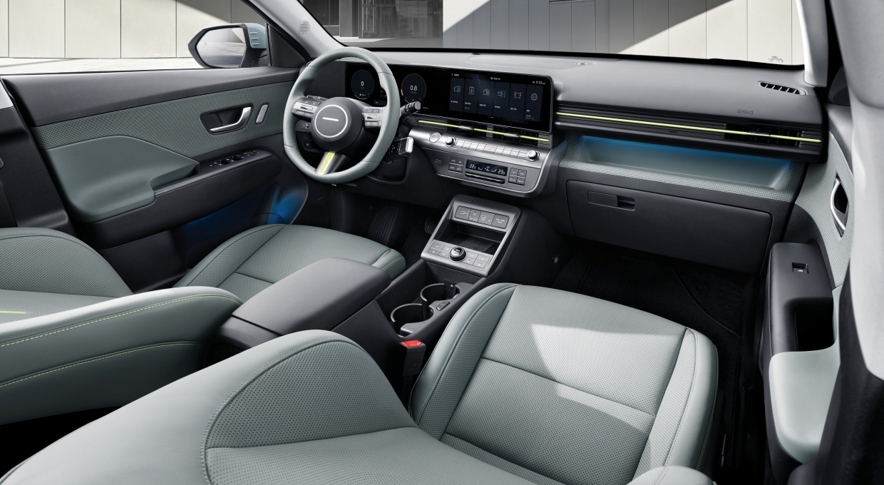 디 올 뉴 코나 실내공간