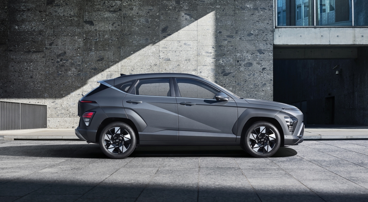 디 올 뉴 코나 내연기관 모델 측면부