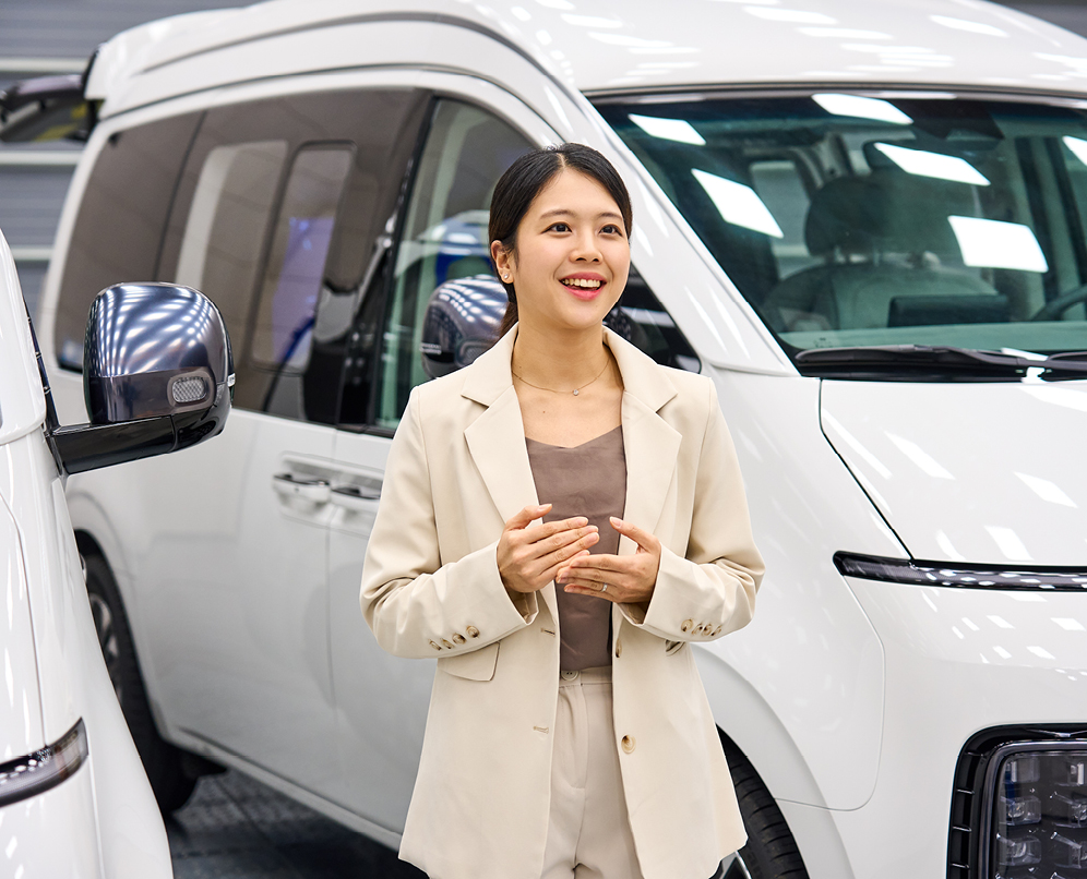 Senior Manager Delphine from Hyundai AutoEver