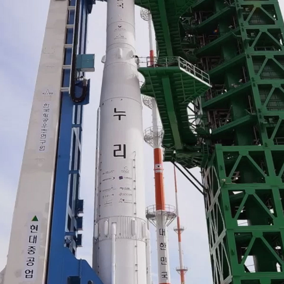 Behind the Success of South Korea's home-grown Nuri Space Rocket l HMG Presentation
