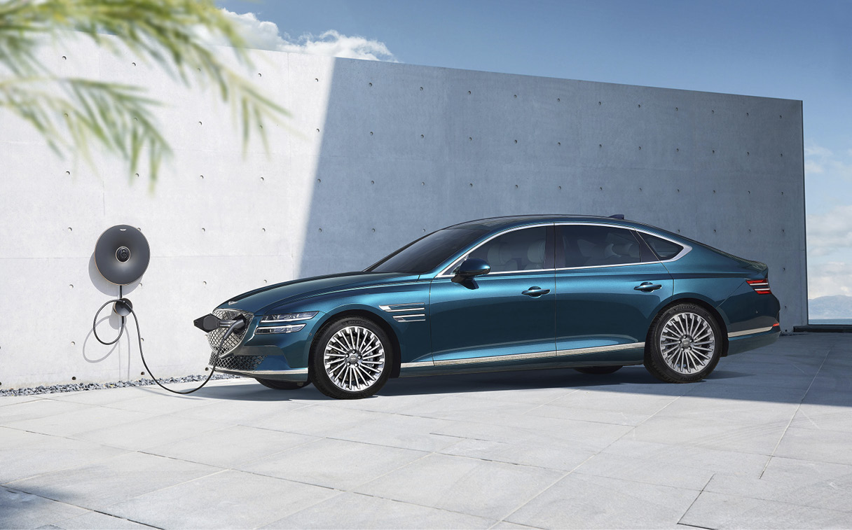 Side view of the Genesis G80 electrified model