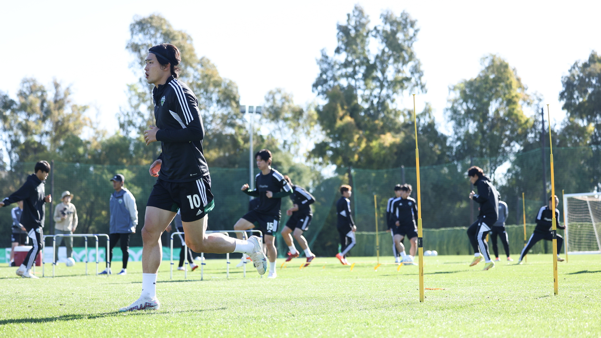 전북 현대 조규성 선수가 그라운드를 뛰는 모습