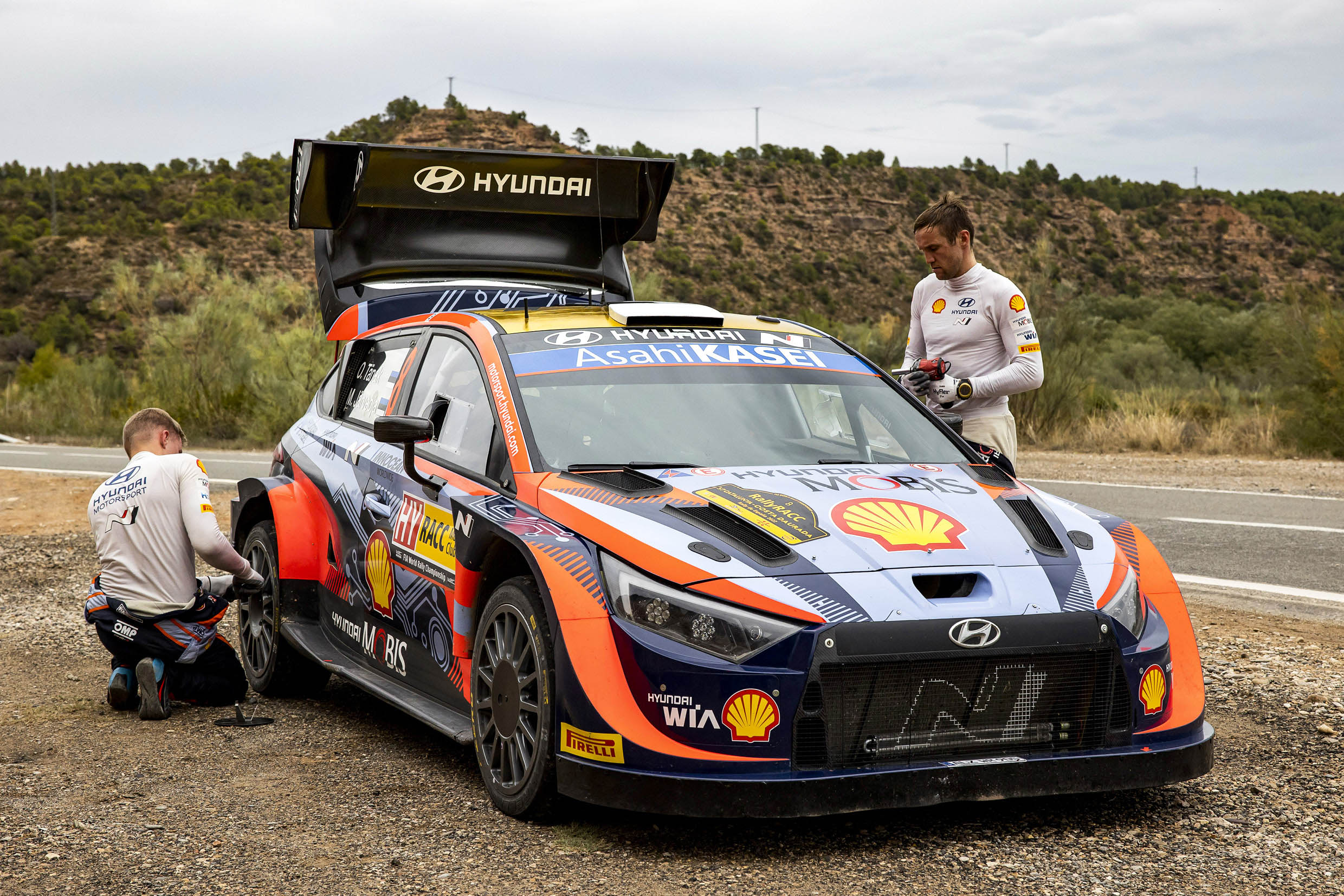 Drivers repairing their own vehicles