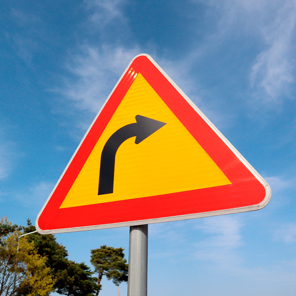 우회전 표지판 모습