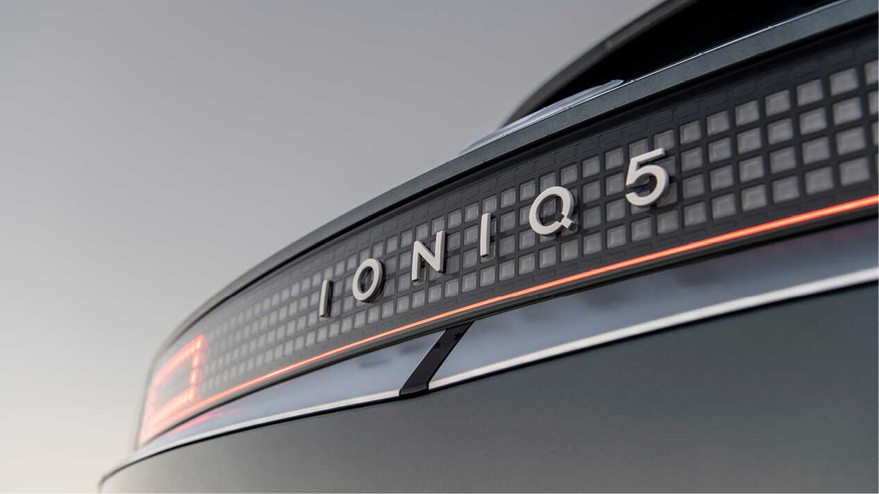 Close-up of IONIQ 5's tail lamp