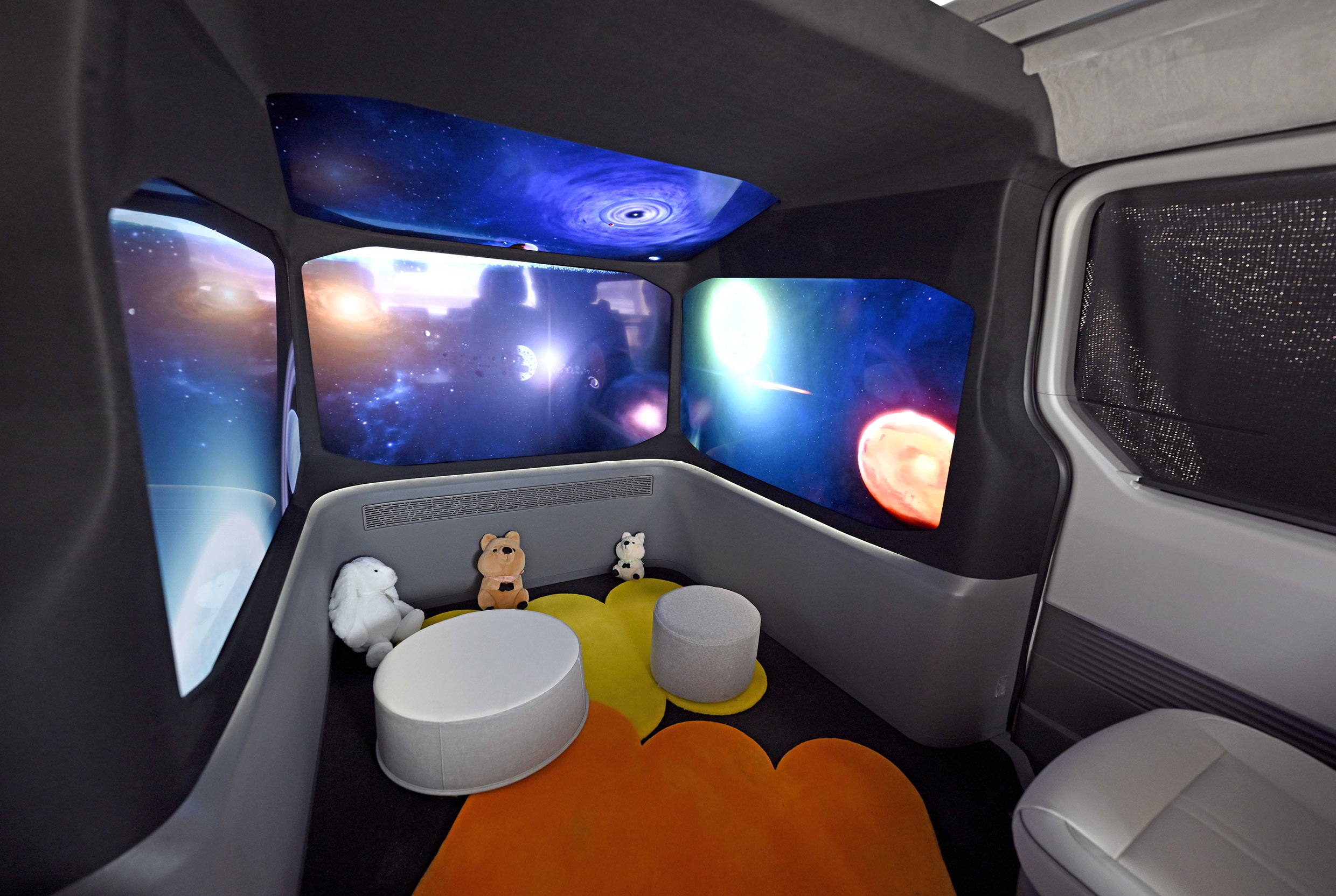 아이케어카의 실내