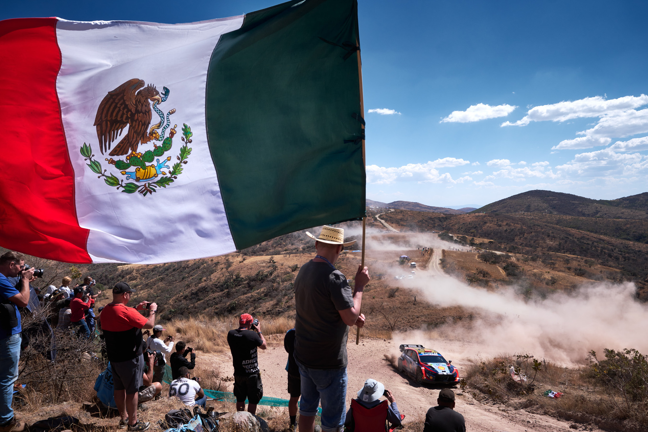 Hyundai i20 N Rally 1 speeding up at Rally Mexico