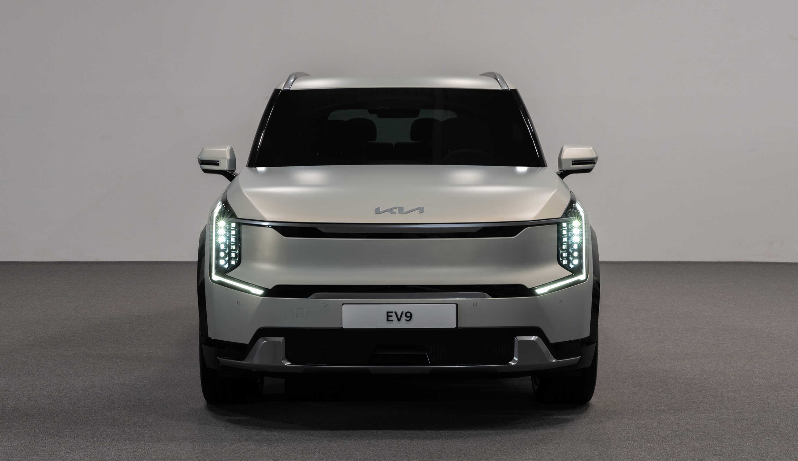 Front view of Kia EV9