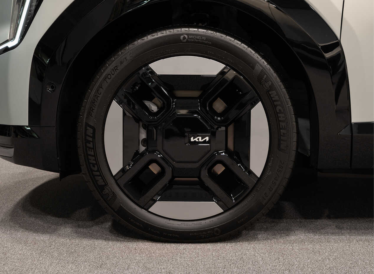 Kia EV9's 21-inch wheels