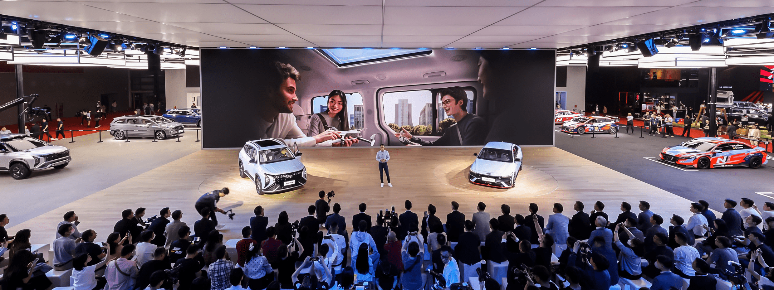 2023 상하이모터쇼에 참가한 현대자동차의 전시 부스 모습