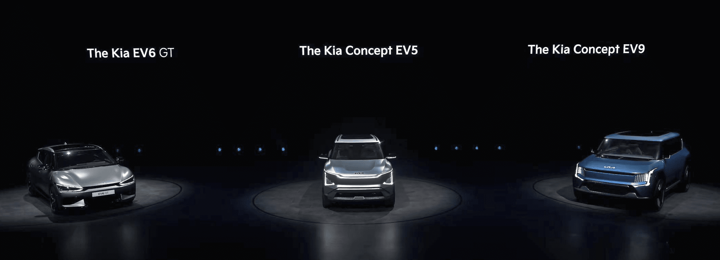 2023 상하이모터쇼에 참가한 기아의 전시 부스 모습