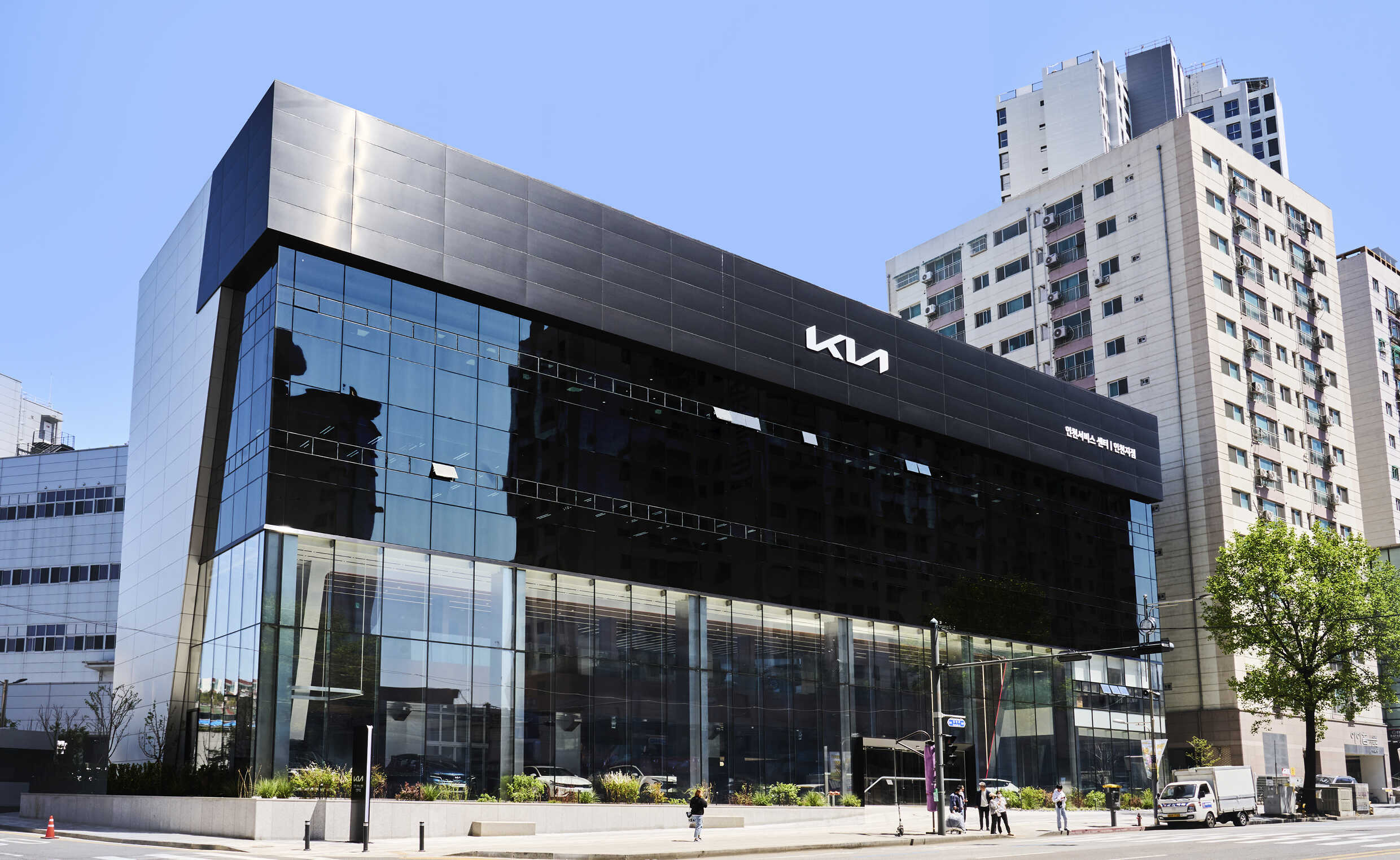 기아 인천 플래그십 스토어 전경