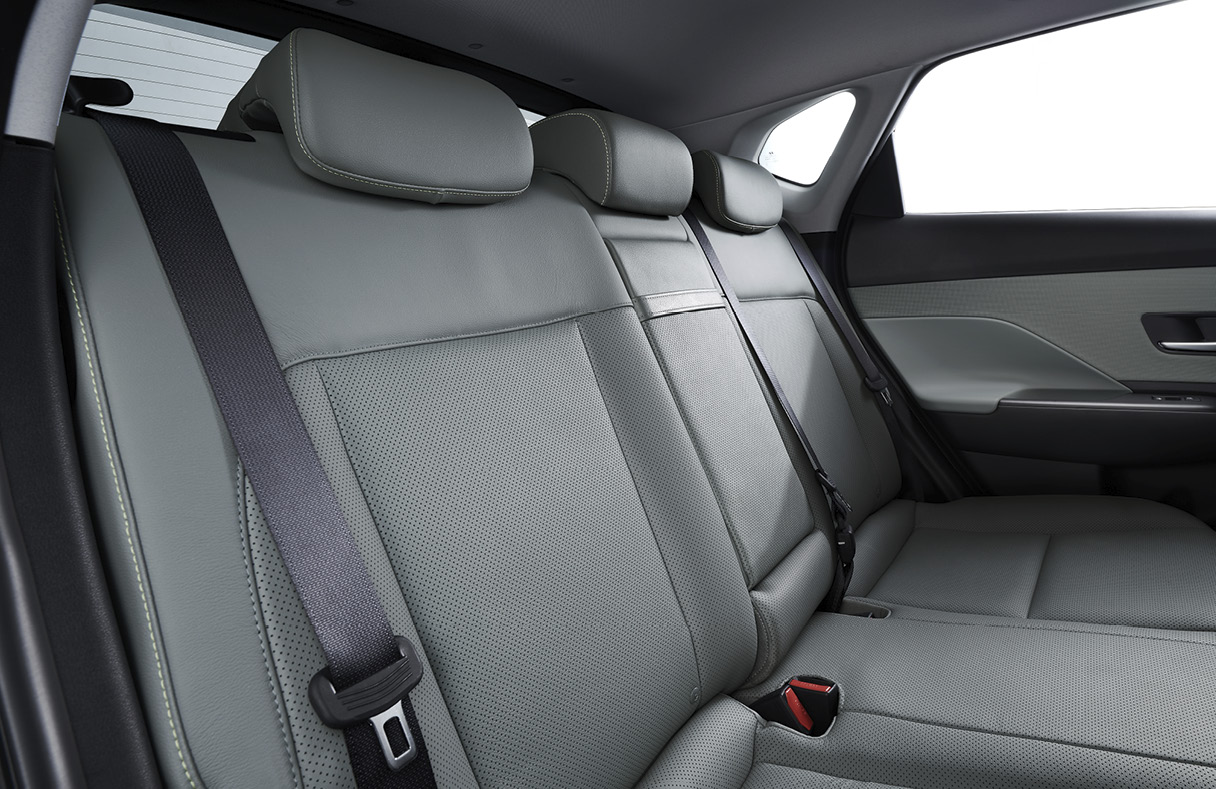 코나 2열 실내 전경 모습