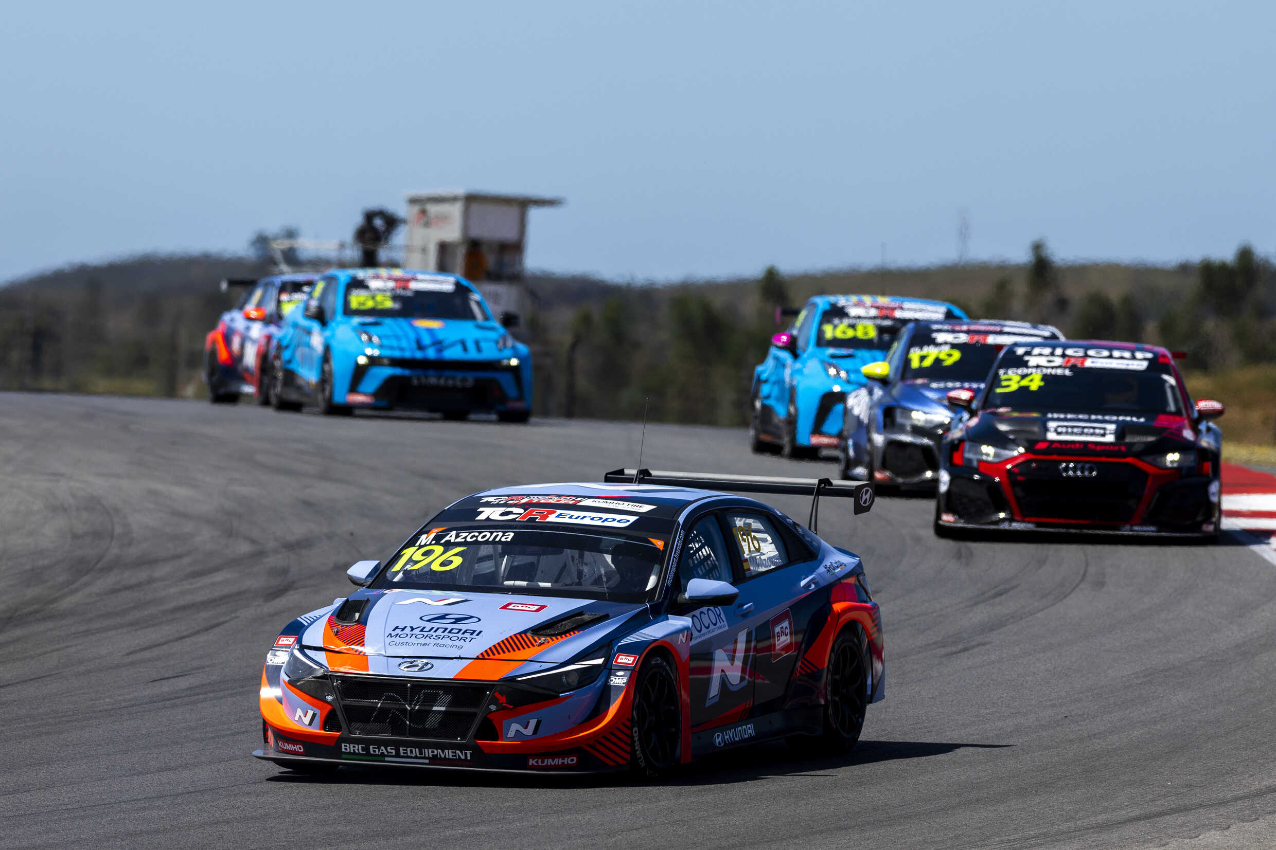 현대자동차 아반떼 N TCR의 주행 모습