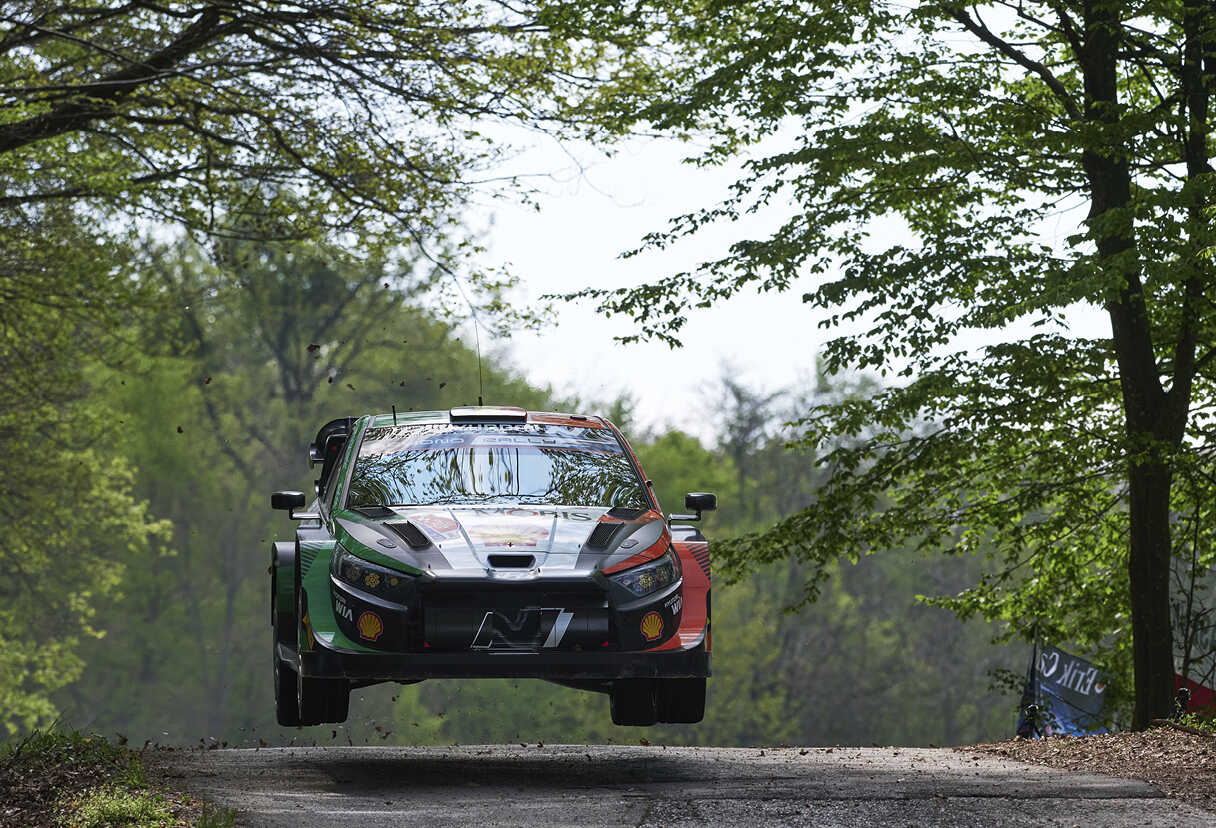 Hyundai's rally car with body