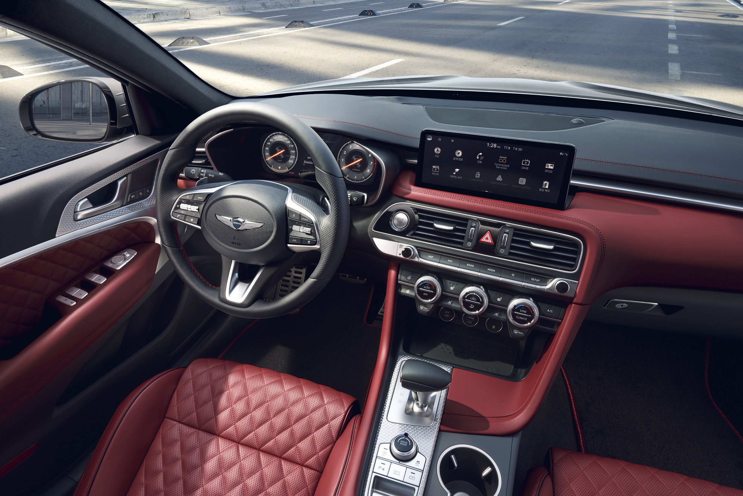 Interior of the G70