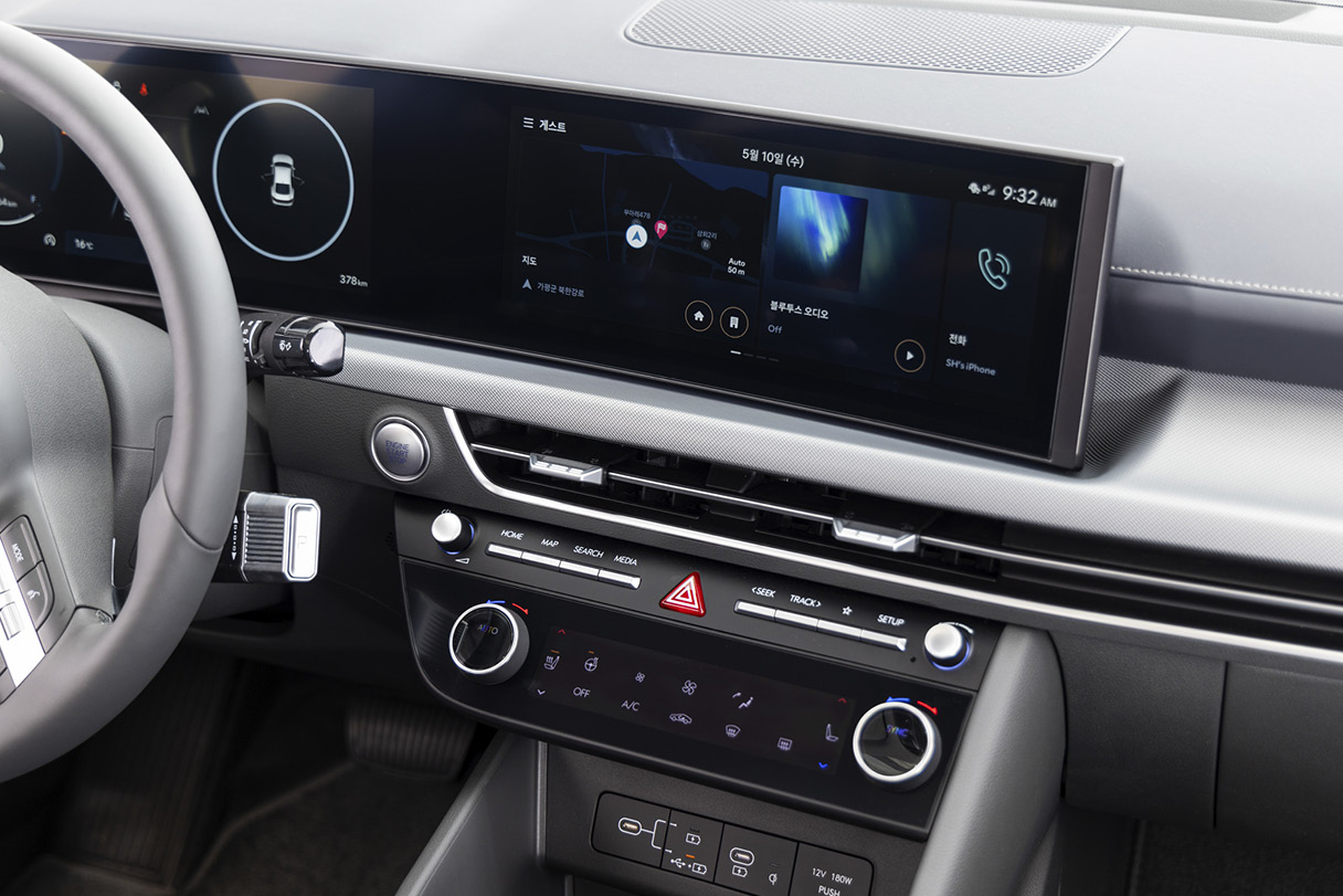 현대자동차 쏘나타 디 엣지의 센터패시아 모습