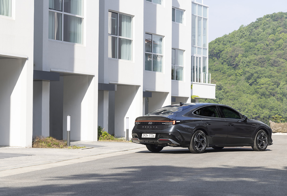 현대자동차 쏘나타 디 엣지의 모습