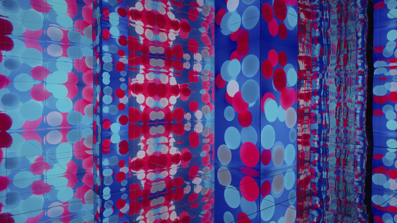 미디어 아트로 표현한 오퍼짓 유나이티드