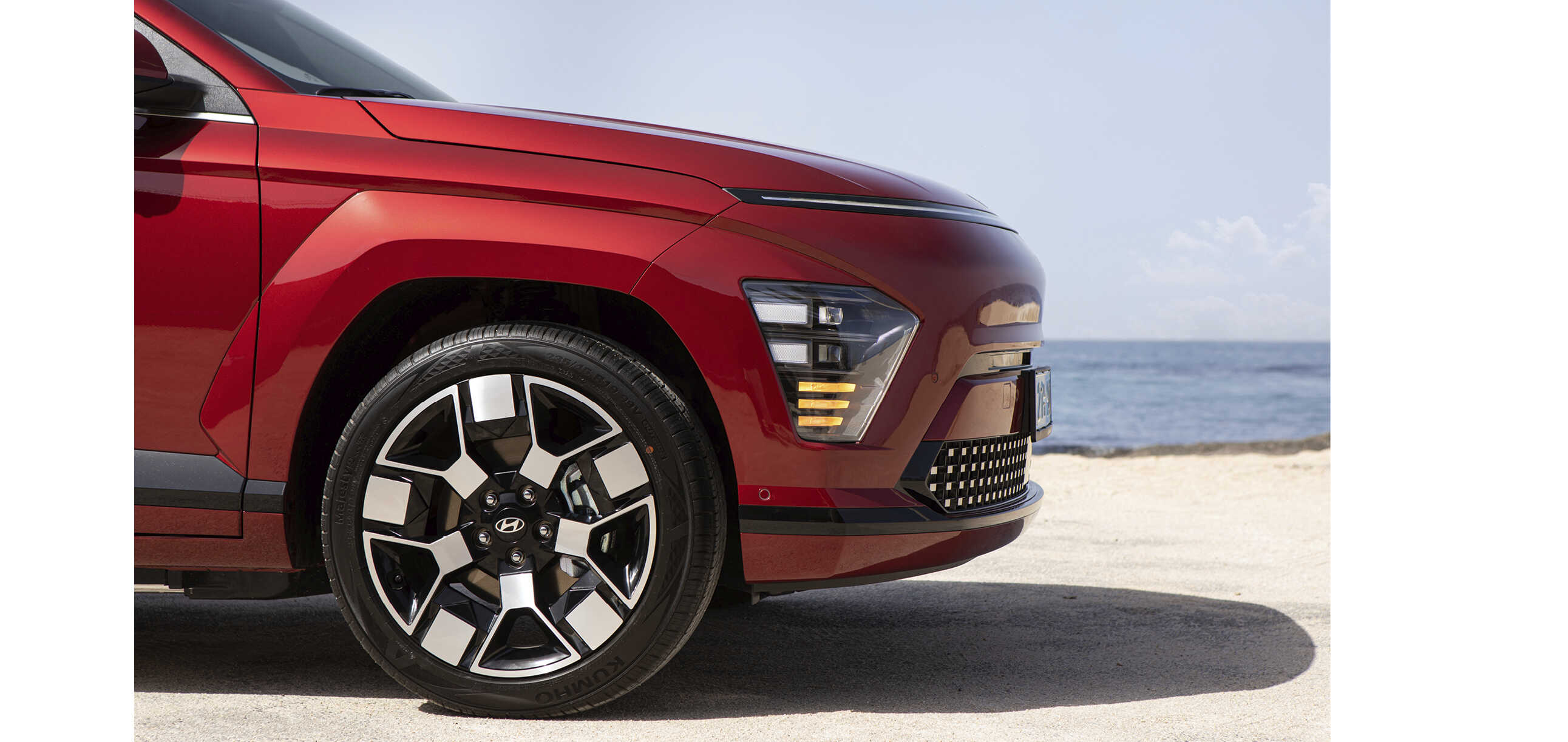 코나 일렉트릭 앞모습