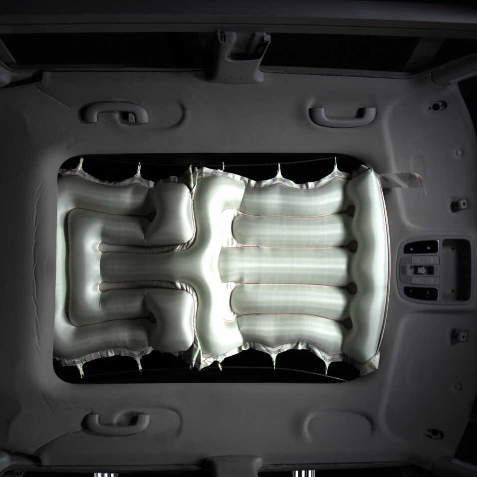 Roof airbag safety test