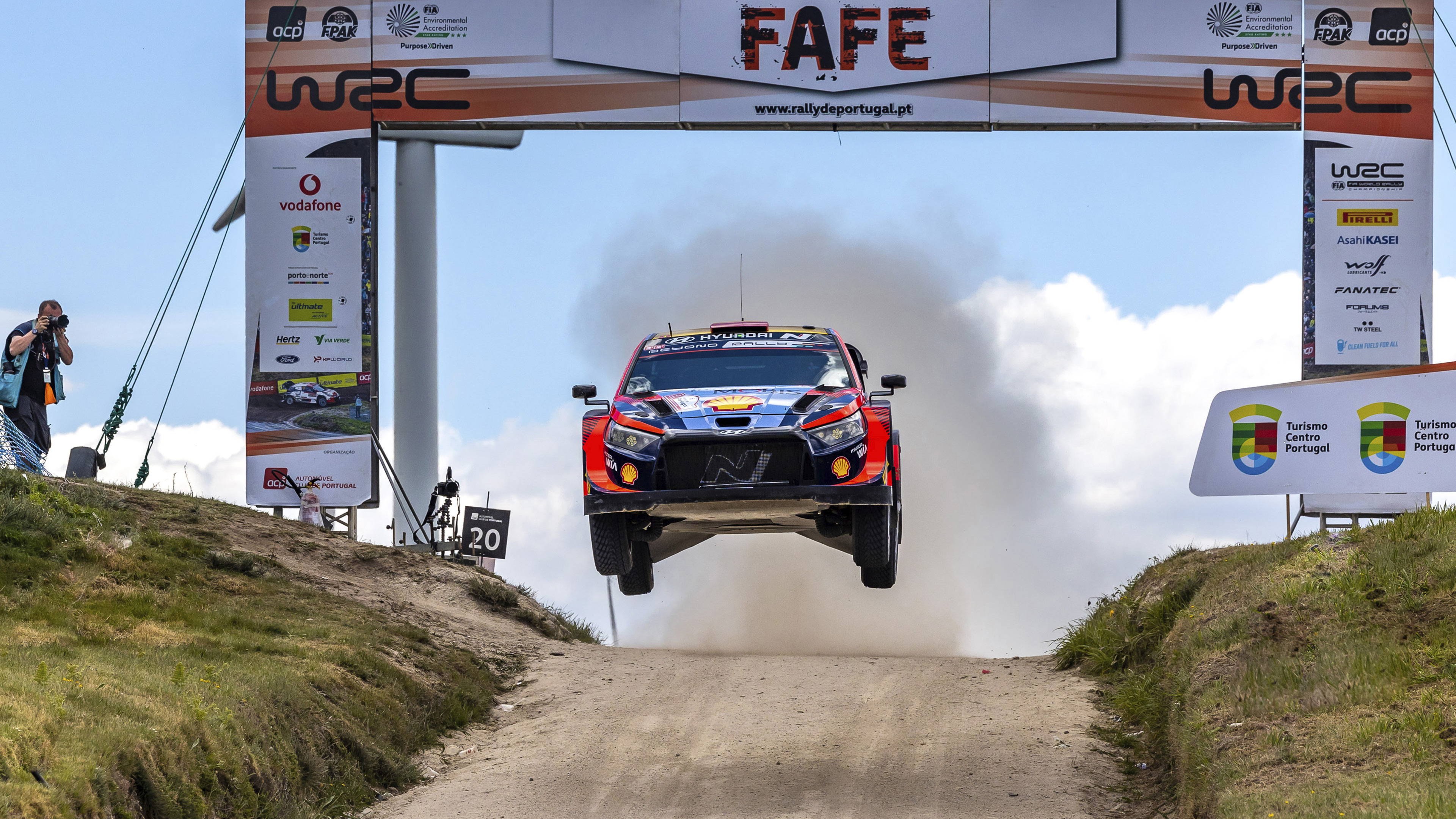 Hyundai i20 N Rally 1 running at Rally Portugal
