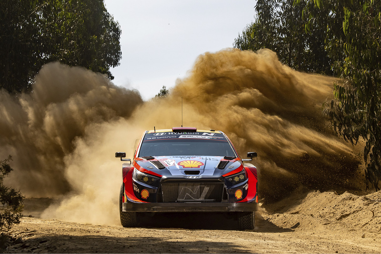 Hyundai i20 N Rally 1 running at Rally Portugal