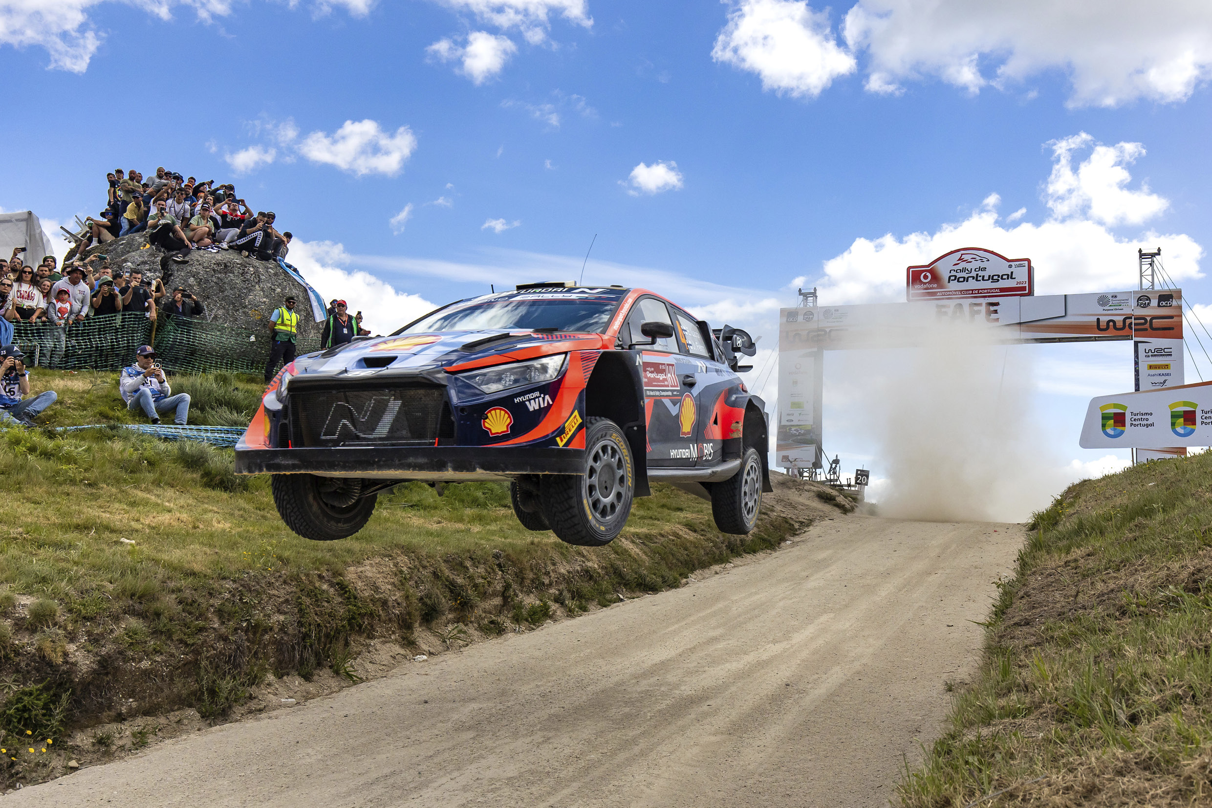 Hyundai i20 N Rally 1 running at Rally Portugal