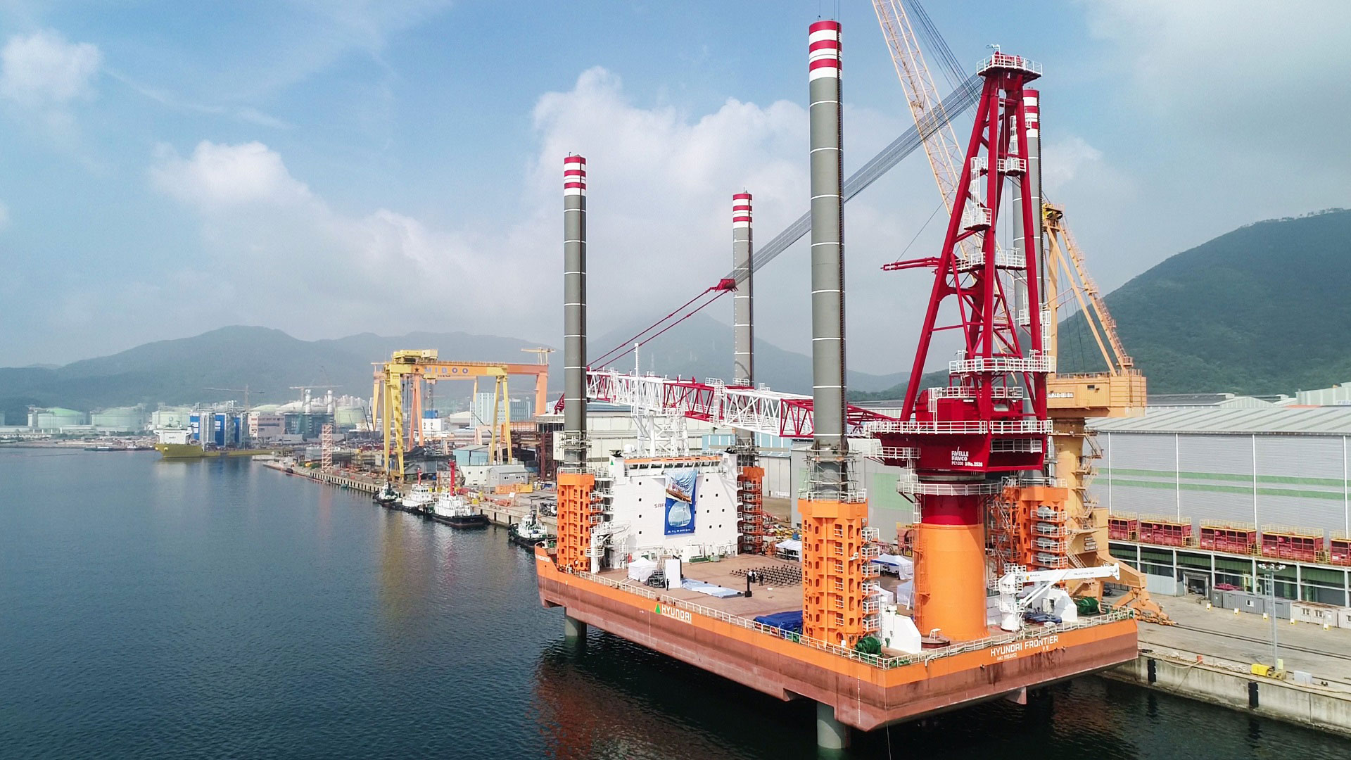 현대건설·현대스틸산업, 국내 최초 전용 설치선 갖춰 탄소중립 에너지 사업 가속화