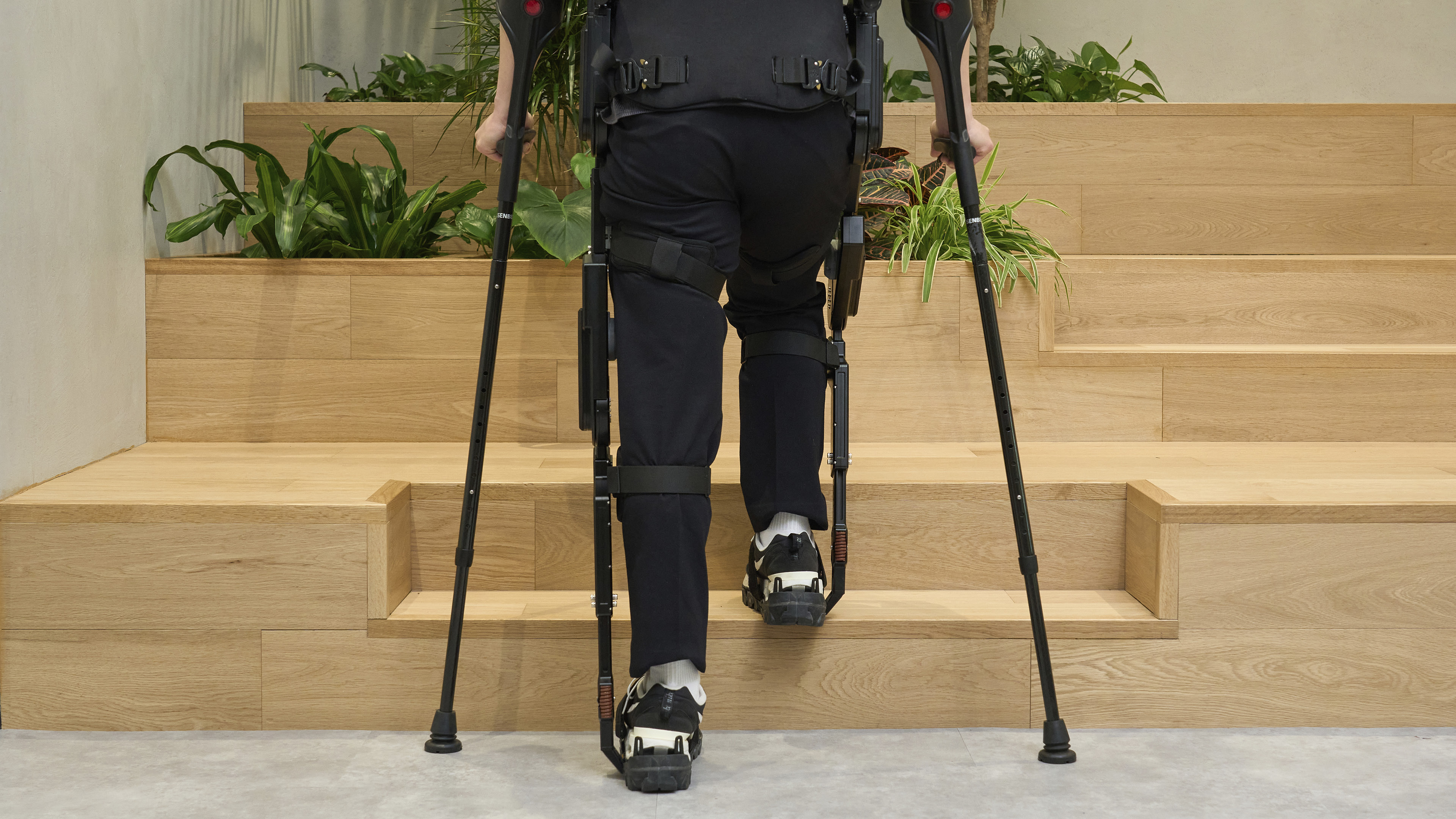 A person walking wearing The Hyundai Motor Robotics Lab X-ble MEX